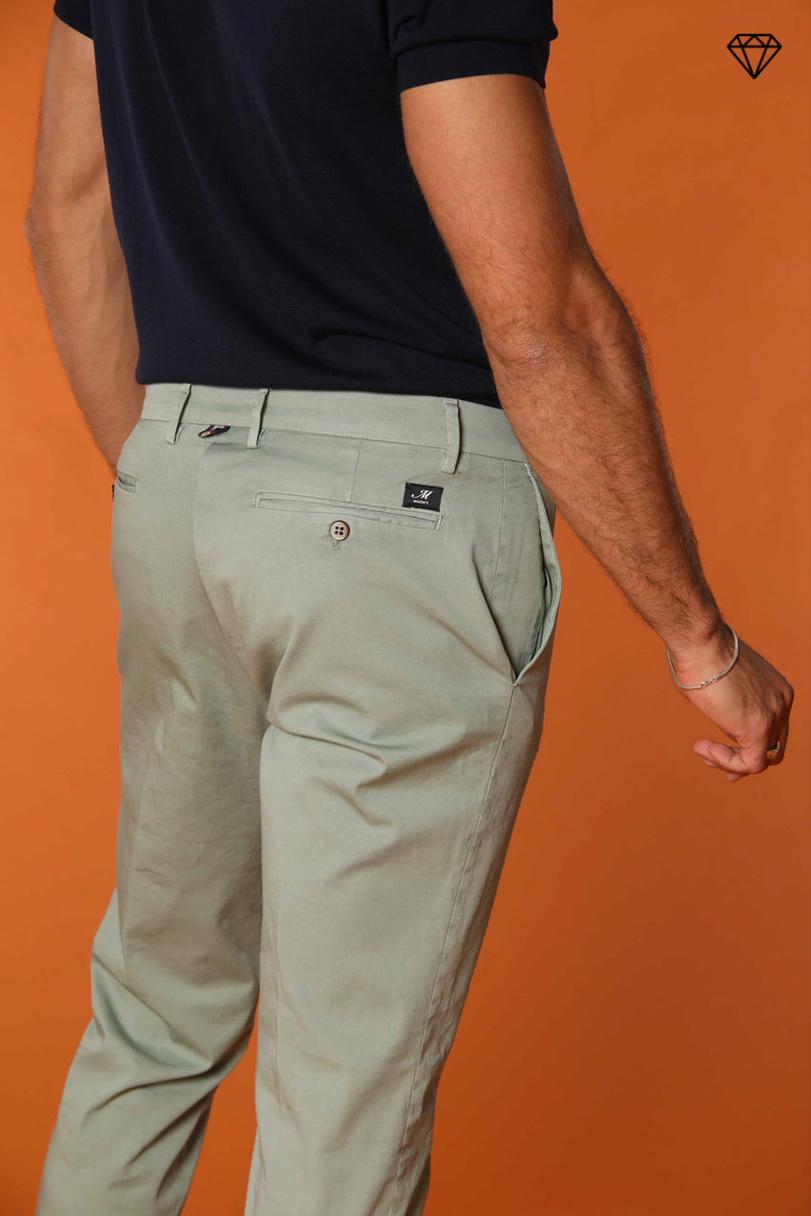 New York men's chino pants in stretch satin regular fit ①