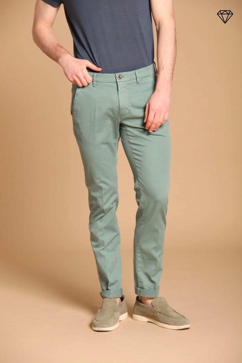 Torino pantalone chino uomo in tricotina fine cotone e lyocell slim fit ①