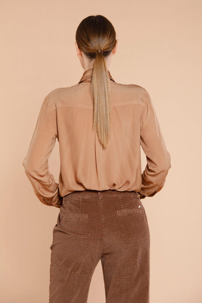 Image 5 of women's hazelnut viscose shirt with ruffles model Nicole Jabot by Mason's