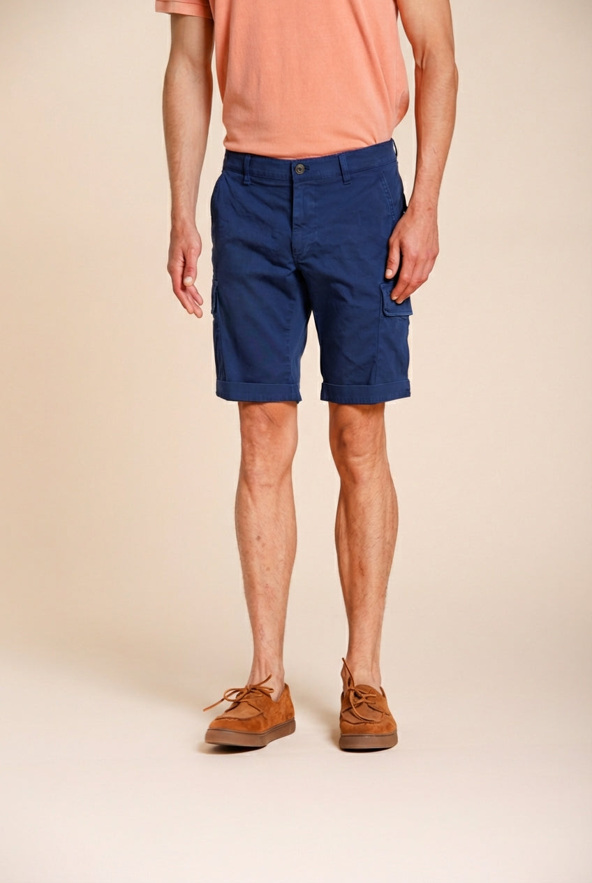 Chile bermuda cargo hombre en satén stretch slim fit ①