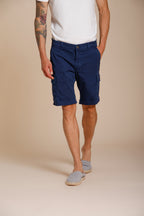 Chile bermuda cargo hombre en satén stretch slim fit ①