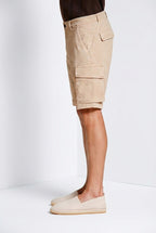 Chile bermuda cargo hombre en satén stretch slim fit ①