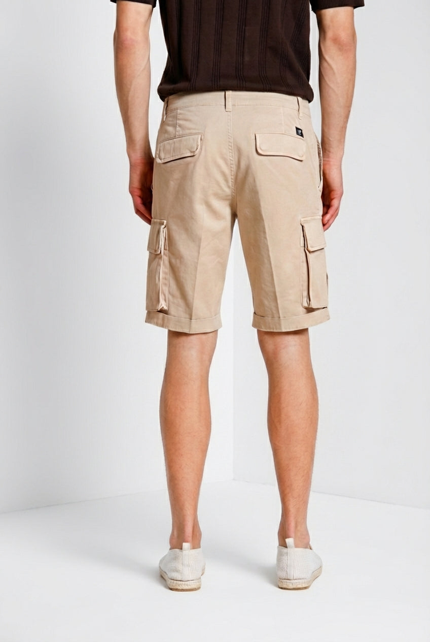 Chile bermuda cargo hombre en satén stretch slim fit ①