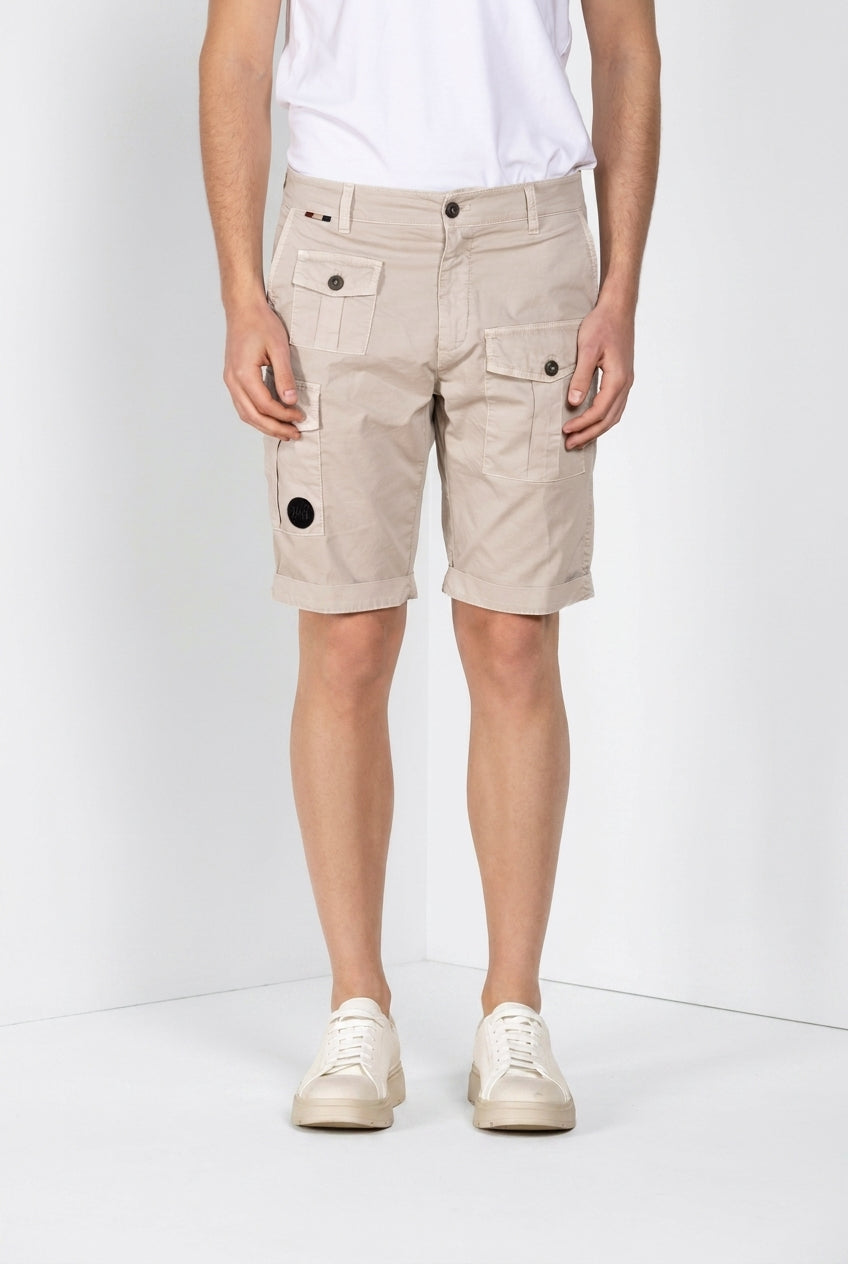 George Coolpocket Bermuda Cargo Herren aus Stretch-Gabardine Logo Edition carrot fit ①
