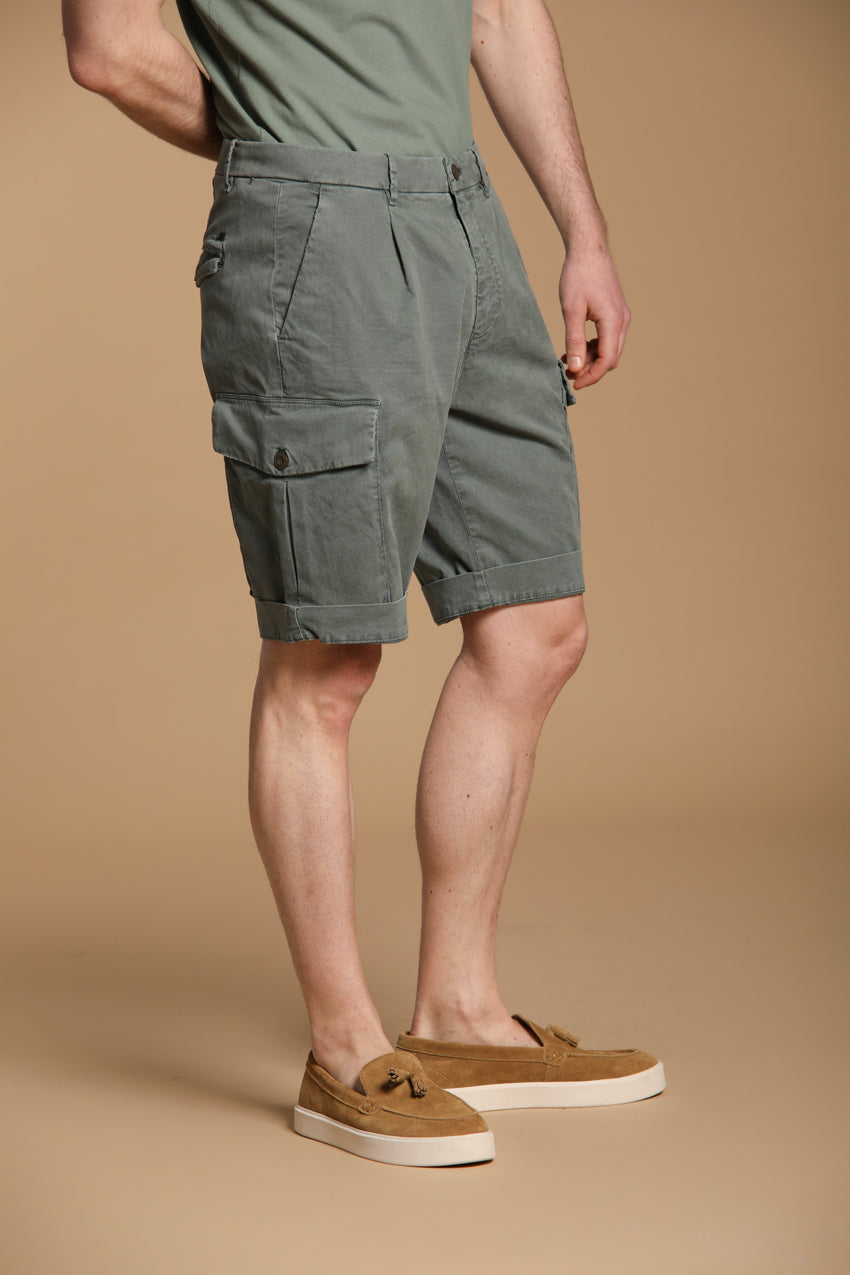 Cargo 22 men's cargo bermuda shorts in stretch cotton-silk gabardine Relaxed fit 