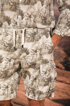 Cargo M74 bermuda cargo uomo in cotone e canapa a resca con fantasia floreale relaxed fit