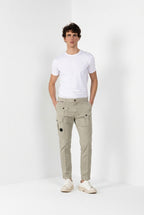 George Coolpocket Hose Cargo Jogger Herren aus Stretch-Gabardine Logo Edition carrot fit ①
