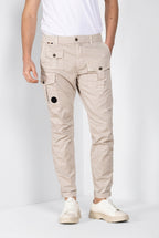 George Coolpocket Hose Cargo Jogger Herren aus Stretch-Gabardine Logo Edition carrot fit ①