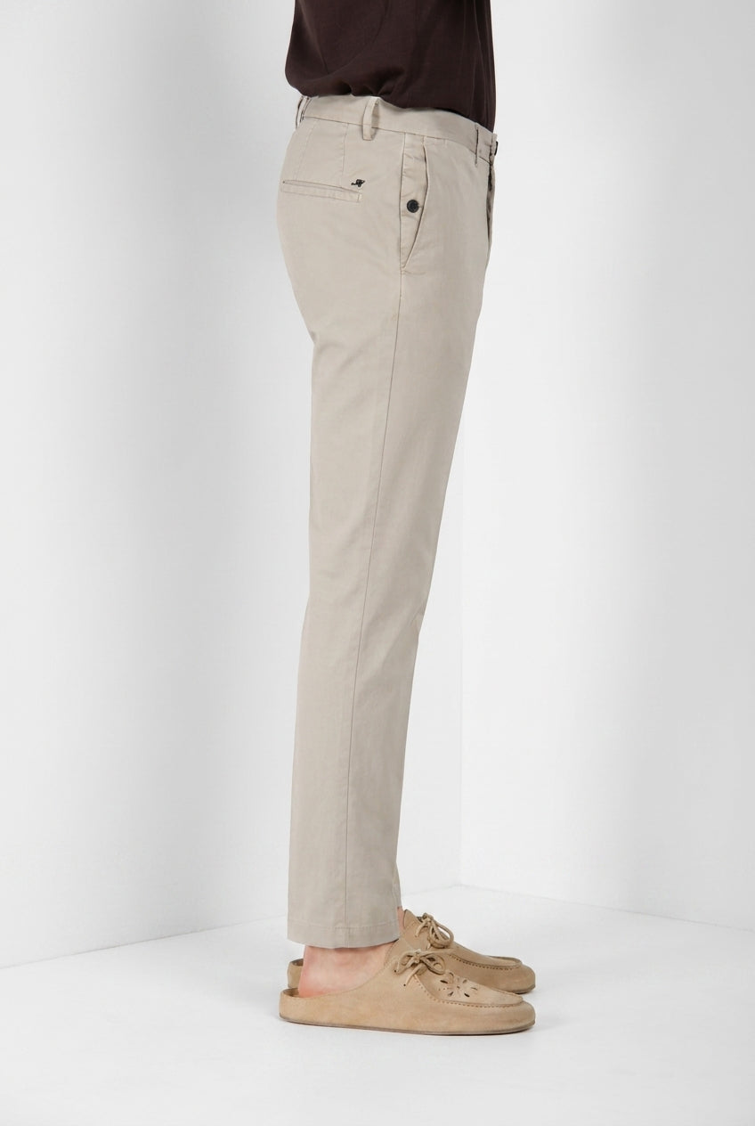 New York delamere pantalón chino hombre en sarga ligera stretch regular fit