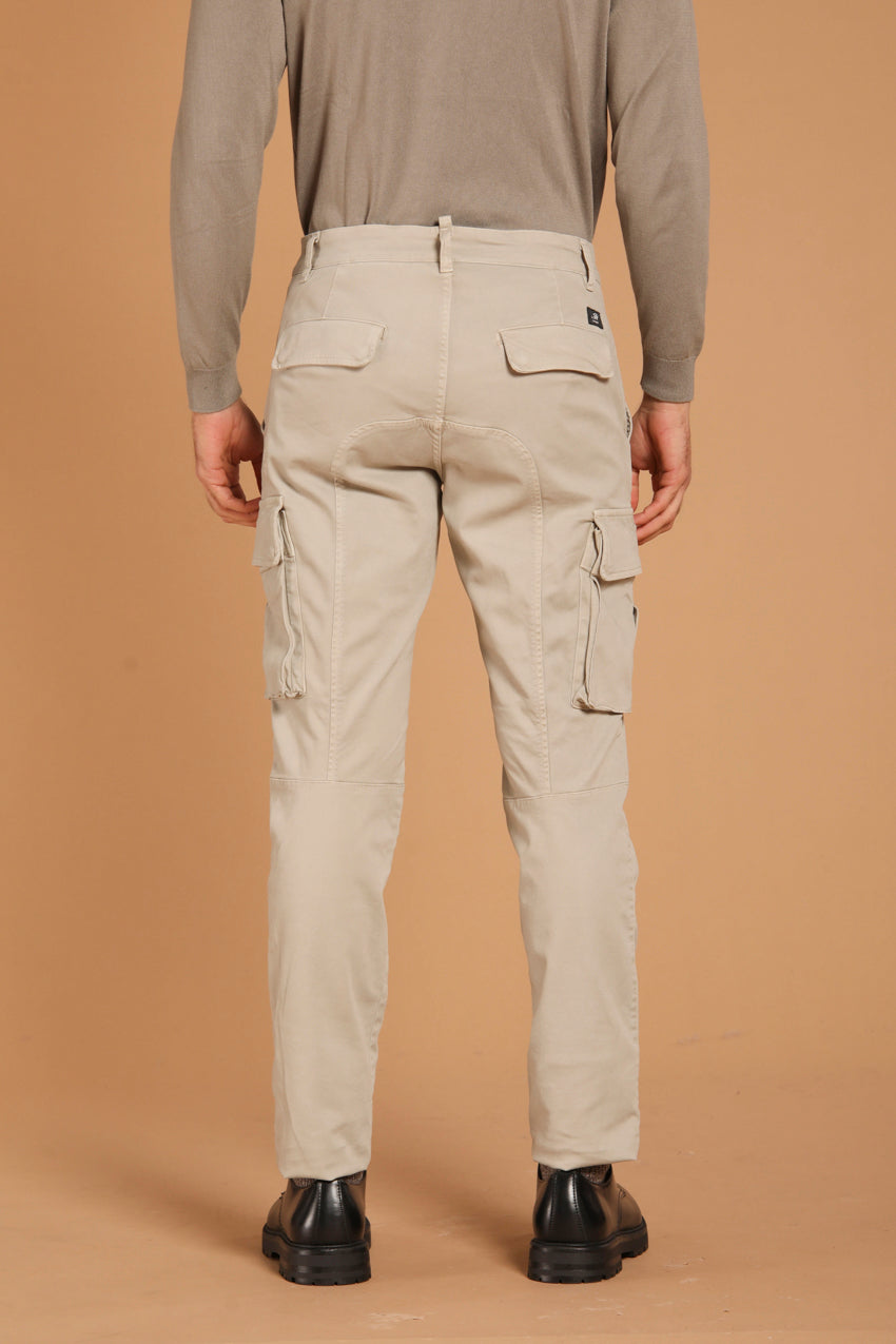 Chile pantalón cargo hombre en gabardina extra slim  ①