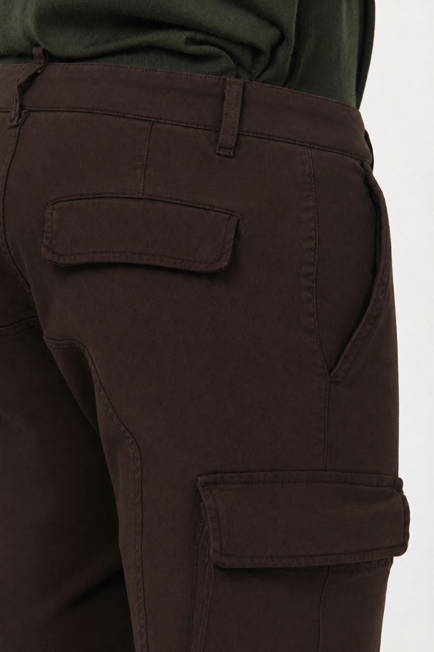 Chile men’s cargo pants in stretch gabardine extra slim fit ①