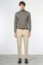 Chile pantalón cargo de hombre en gabardina stretch, extra slim fit ①