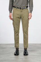 Chile pantalón cargo de hombre en gabardina stretch, extra slim fit ①