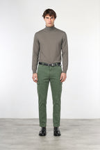 Chile pantalón cargo de hombre en gabardina stretch, extra slim fit ①