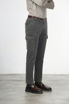 Pantalón cargo Chile para hombre en gabardina stretch extra slim fit ①