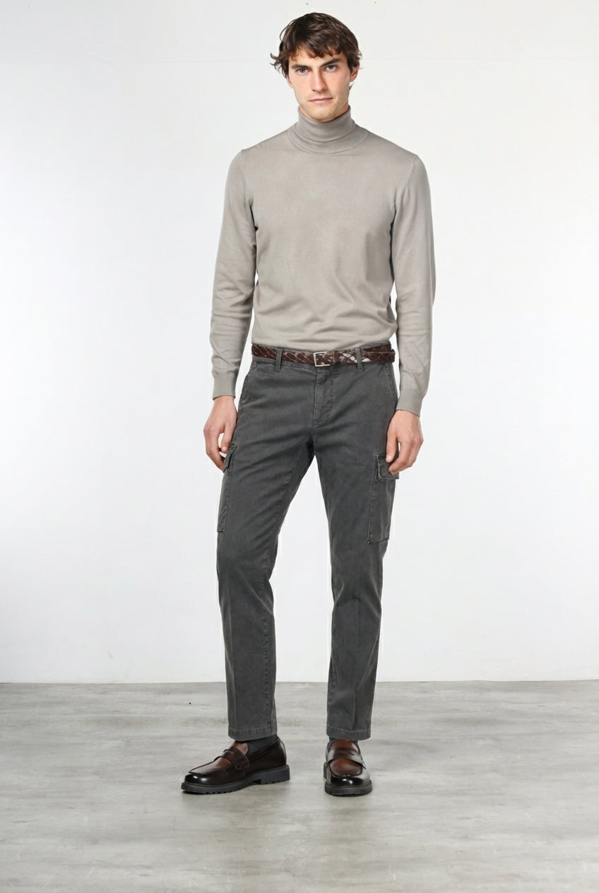 Pantalón cargo Chile para hombre en gabardina stretch extra slim fit ①