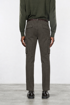 Chile pantalon cargo homme en gabardine stretch extra slim fit ①
