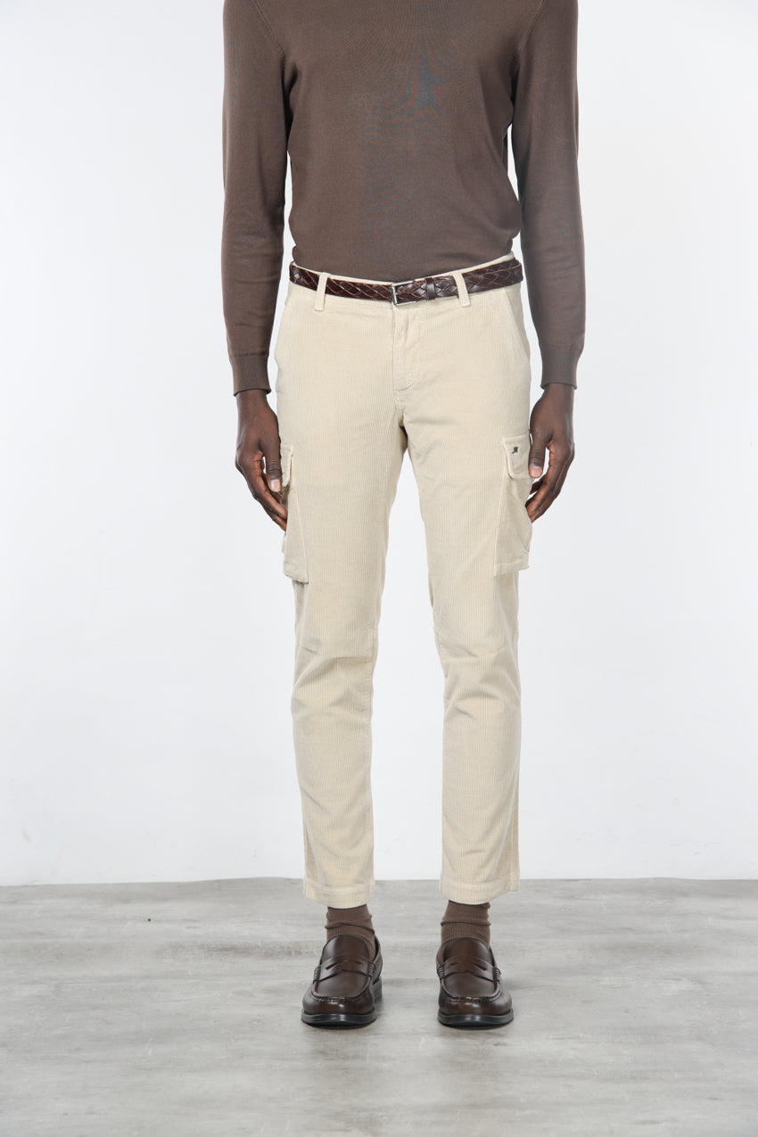 Chile pantalón cargo hombre en pana de 500 rayas, corte extra slim ①