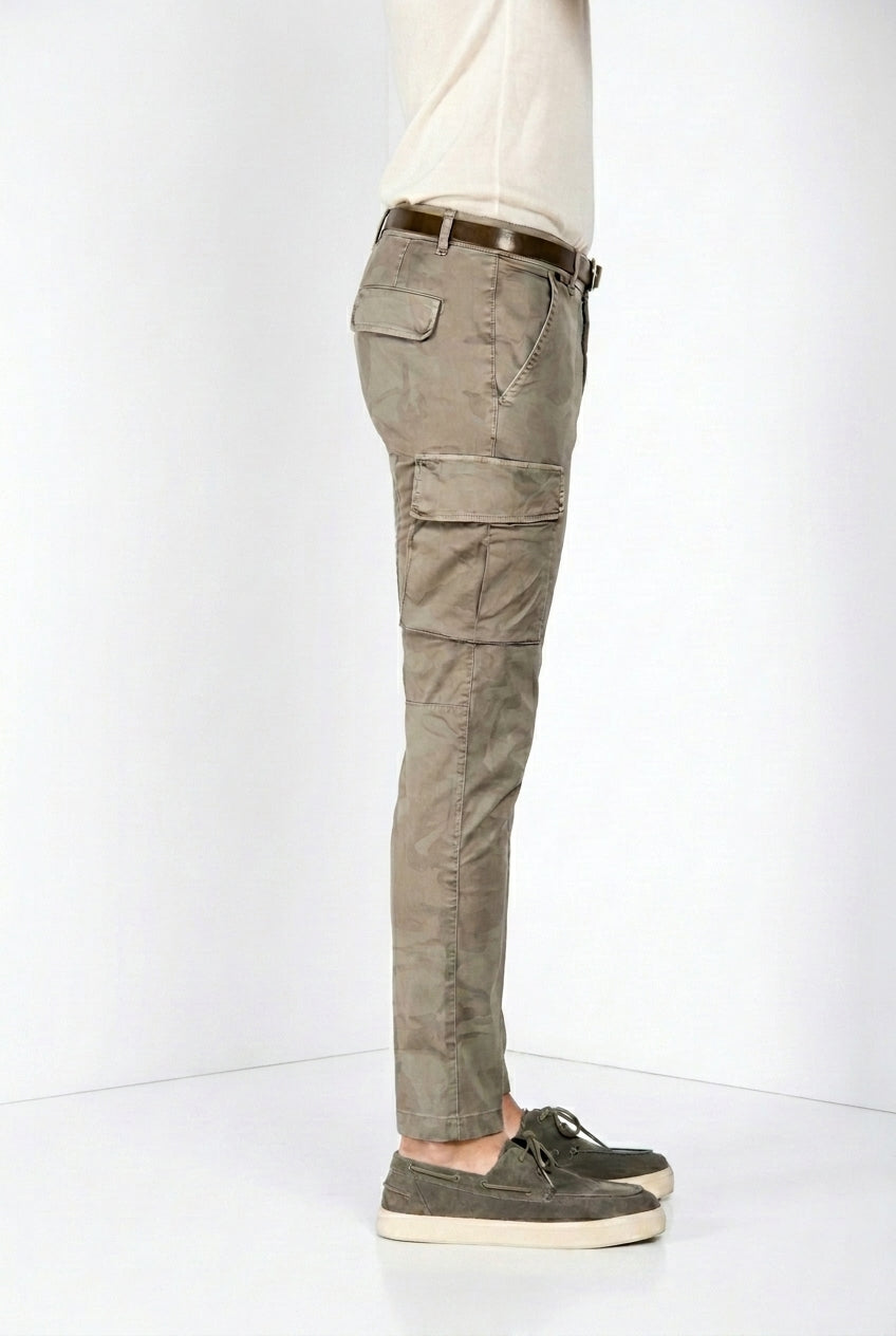 Chile men's cargo pants in twill camouflage print extra slim fit ①