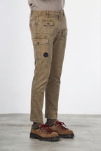 George Coolpocket pantalón cargo de hombre en gabardina carrot fit ①
