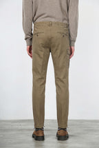 George Coolpocket pantalón cargo de hombre en gabardina carrot fit ①
