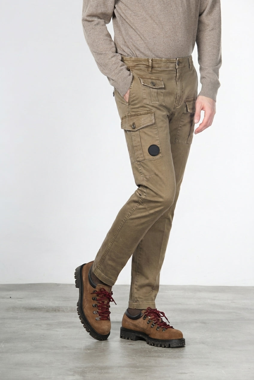 George Coolpocket pantalón cargo de hombre en gabardina carrot fit ①
