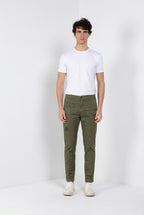 George Coolpocket Pantalone Cargo Mann aus leichtem Stretch-Twill Logo Edition carrot fit ①