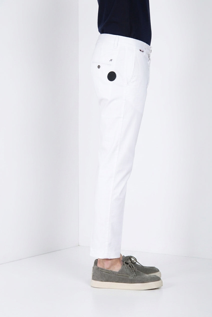John Coolkhinos pantalón chino hombre en satén stretch Logo Edition carrot fit ①