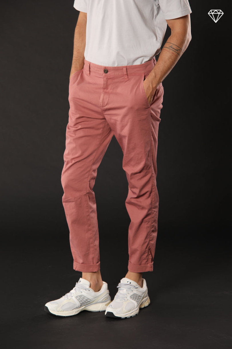John Coolkhinos pantalón chino hombre en sarga stretch logo edition carrot fit ①