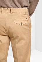 Chinos men’s chino pants in gabardine relaxed fit