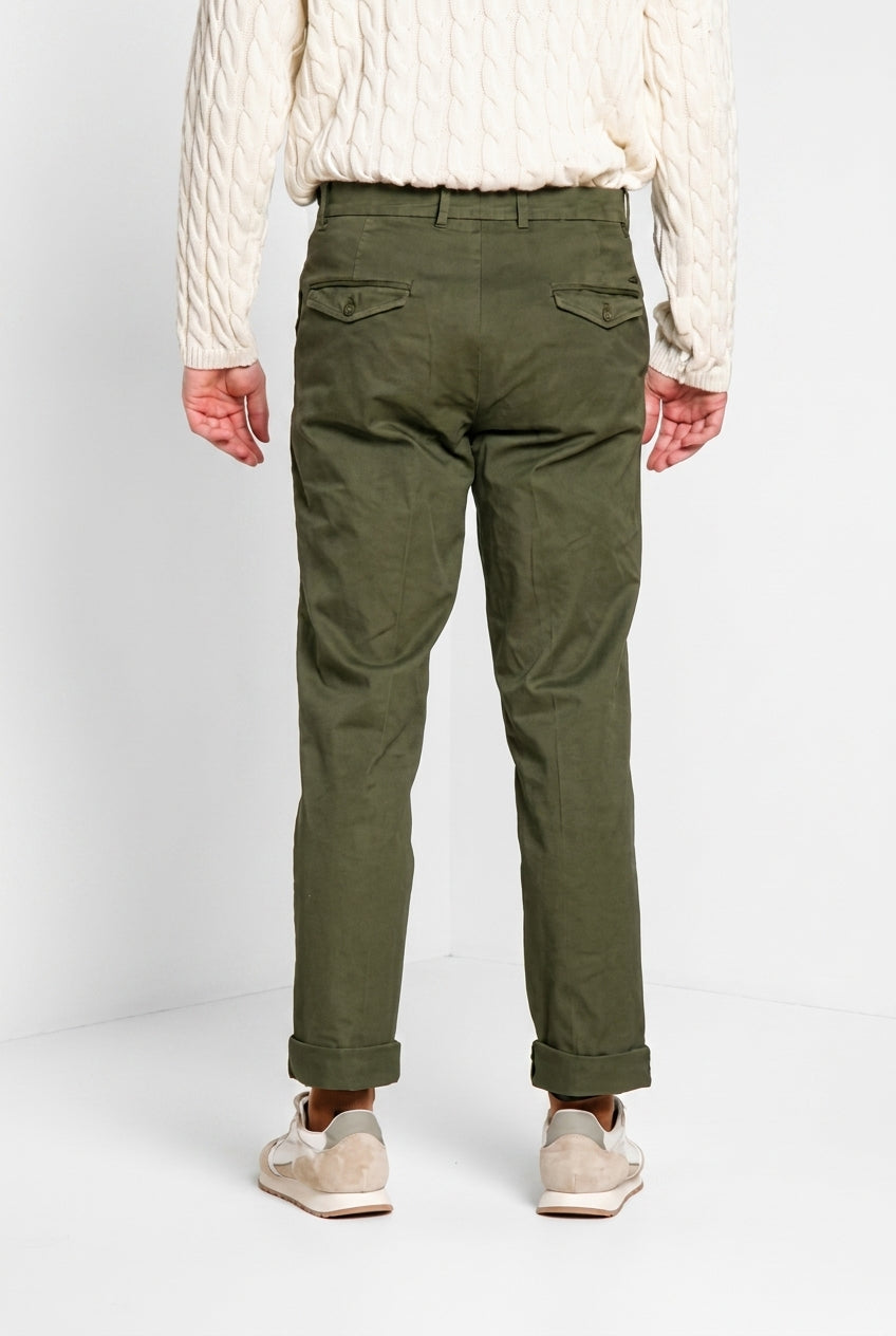 Chinos men’s chino pants in gabardine relaxed fit