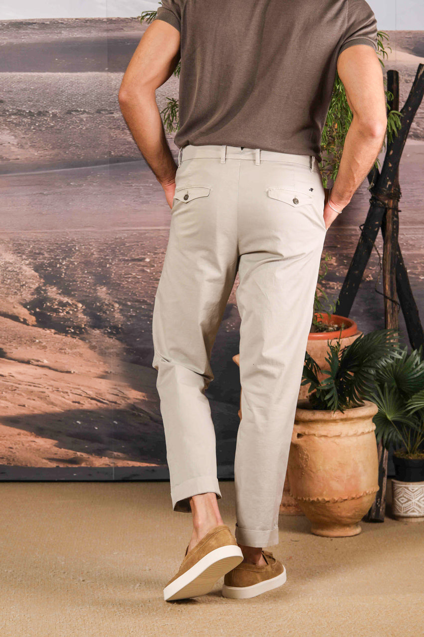 Chinos 22 pantalón chino hombre en algodón pima ligero stretch relaxed fit