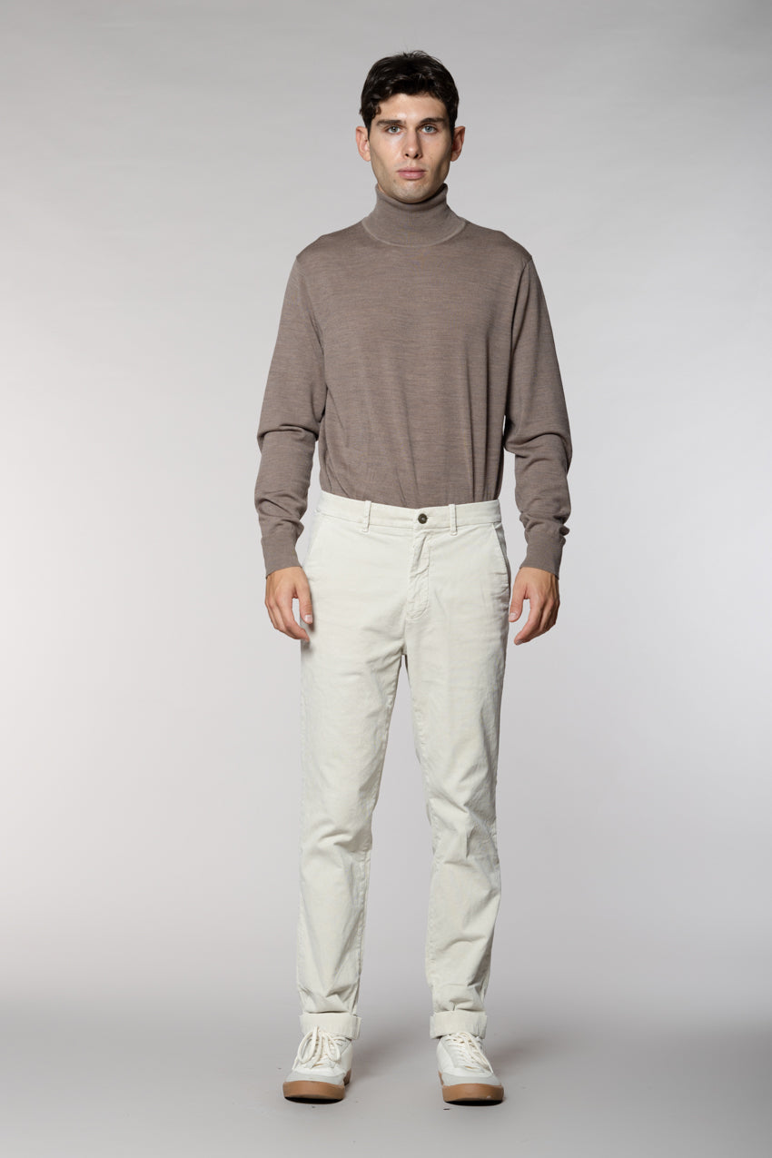 Chinos pantalón chino de hombre en terciopelo 1000 rayas relaxed fit