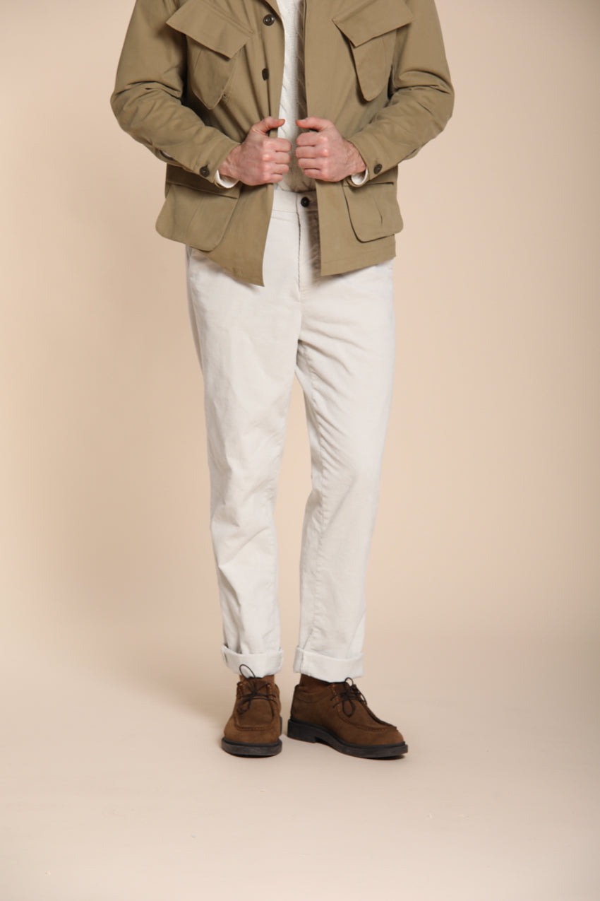 Chinos men’s chino pants in 1000-wale corduroy relaxed fit