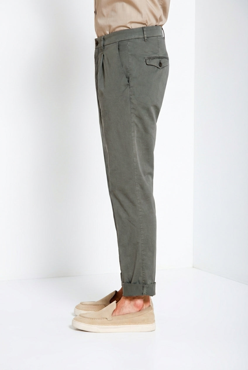 Pinces Hose Chino Herren aus Stretch-Gabardine relaxed fit