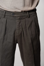 Don Johnson 2 Pinces Herren-Chinohose in bull carrot fit