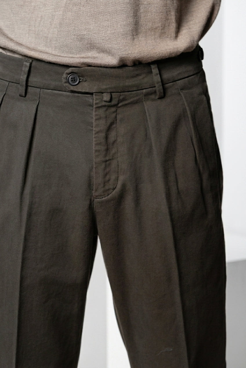 Don Johnson 2 Pinces men’s chino pants in bull carrot fit