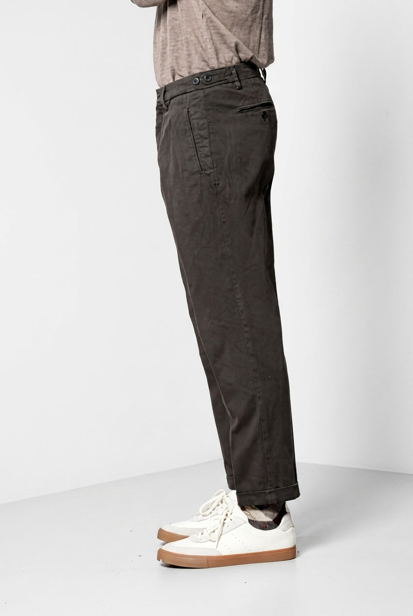 Don Johnson 2 Pinces men’s chino pants in bull carrot fit