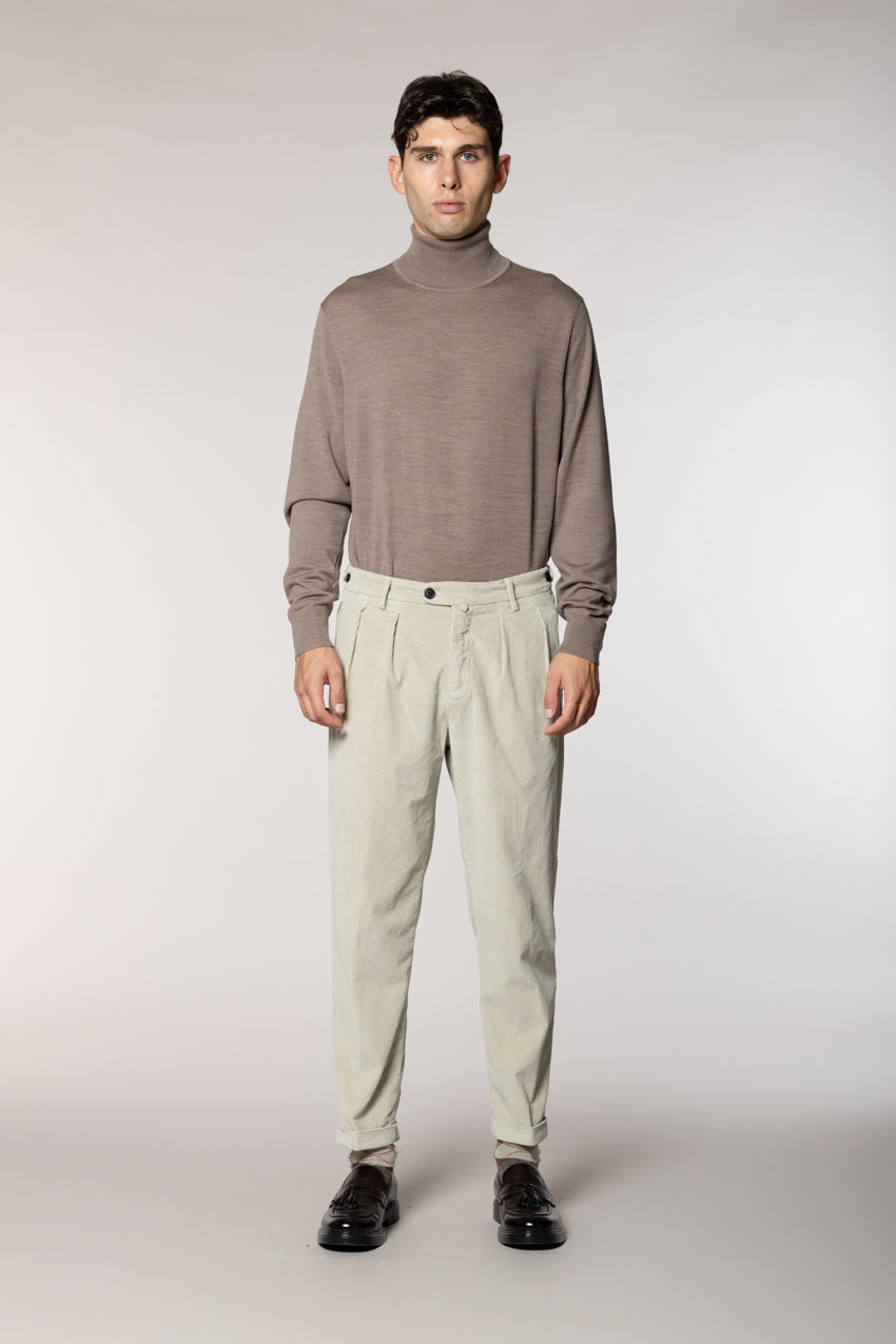 Don Johnson 2 Pinces men’s chino pants in 500-wale corduroy carrot fit