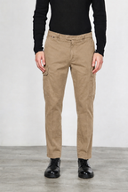 Chile men’s cargo pants in gabardine with carrot fit