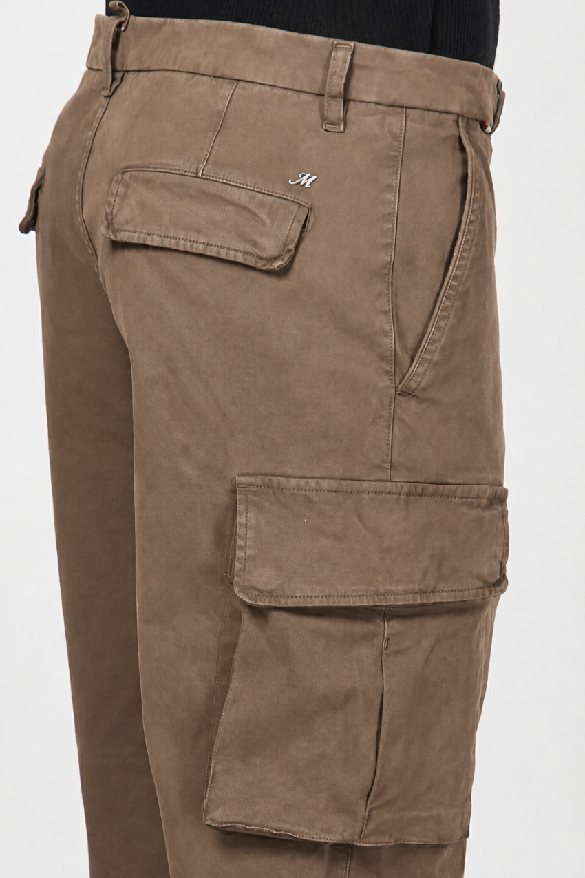 Chile men’s cargo pants in gabardine with carrot fit