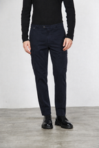 Chile men’s cargo pants in gabardine with carrot fit