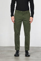 Chile men’s cargo pants in gabardine with carrot fit