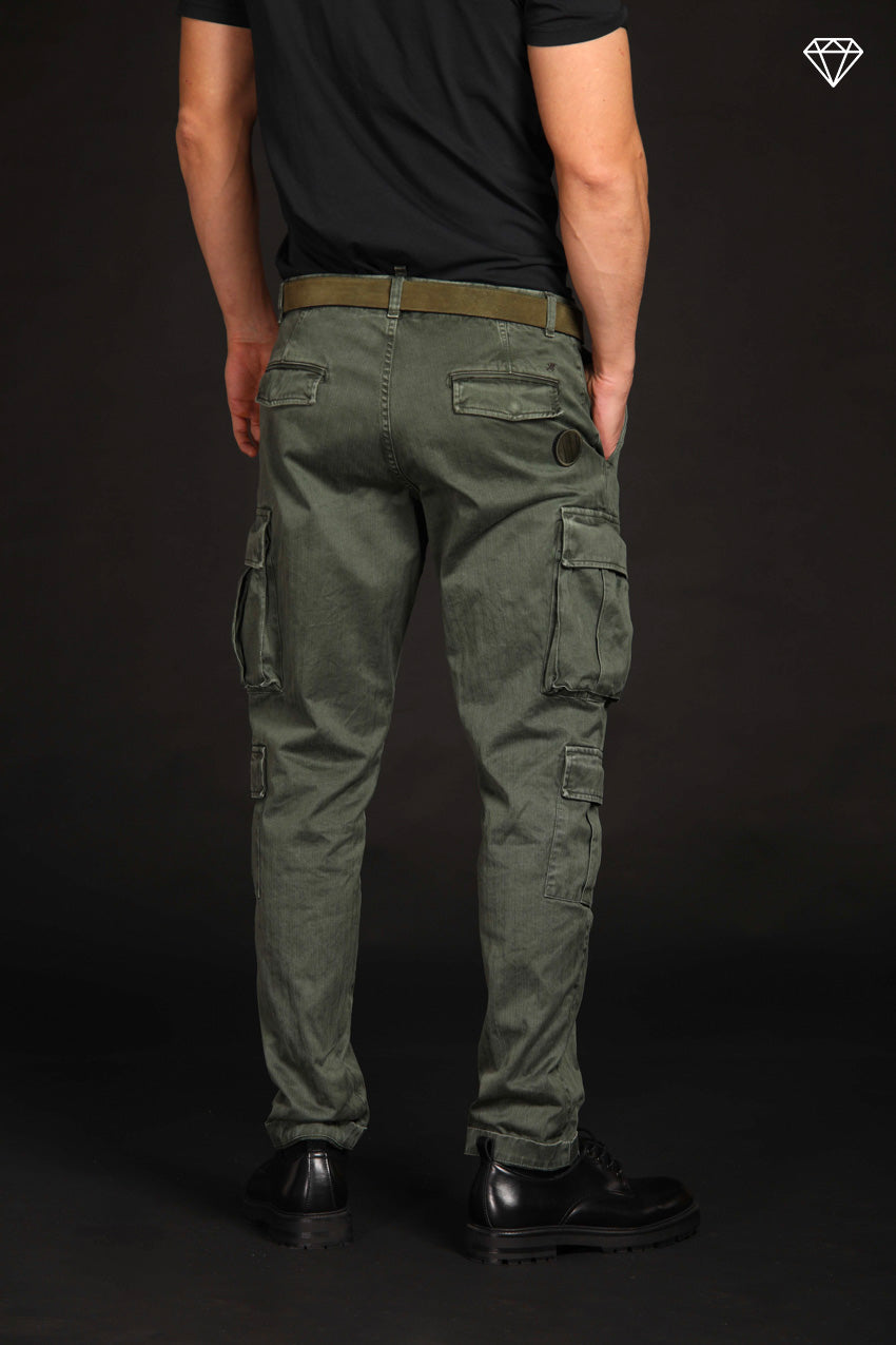 Bahamas Herren-Cargohose aus Baumwolle mit mikrogemustertem Resca-Logo Limited Edition relaxed Fit ①.