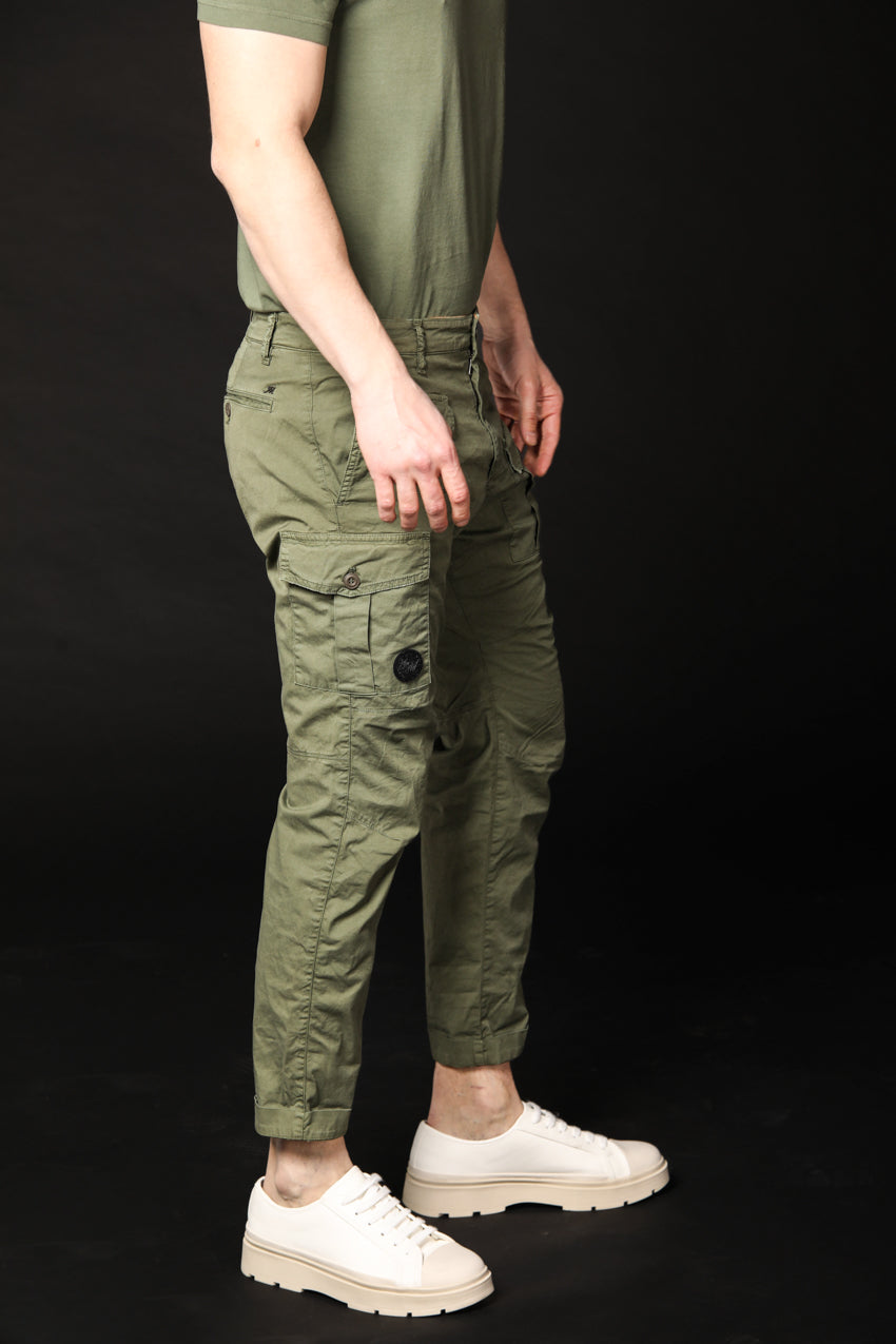 Image 4 de pantalon cargo pour homme modèle George Coolpocket en vert, coupe carotte de Mason's