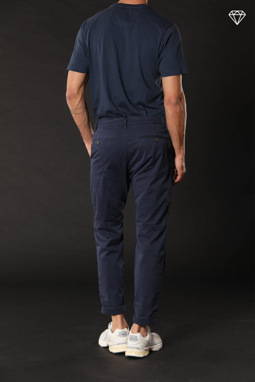 John Coolkhinos pantalón chino hombre en sarga stretch logo edition carrot fit ①