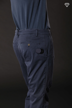 John Coolkhinos pantalón chino hombre en sarga stretch logo edition carrot fit ①