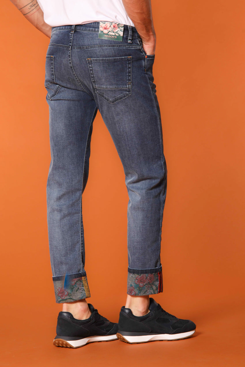 Harris Regular pantalón 5 bolsillos hombre en denim con estampado floral regular fit