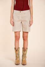 Chile bermuda cargo mujer en twill ligero stretch slim fit