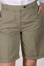 Brigitte Bermuda Chino Dame aus geflammter Baumwolle und Leinen relaxed fit